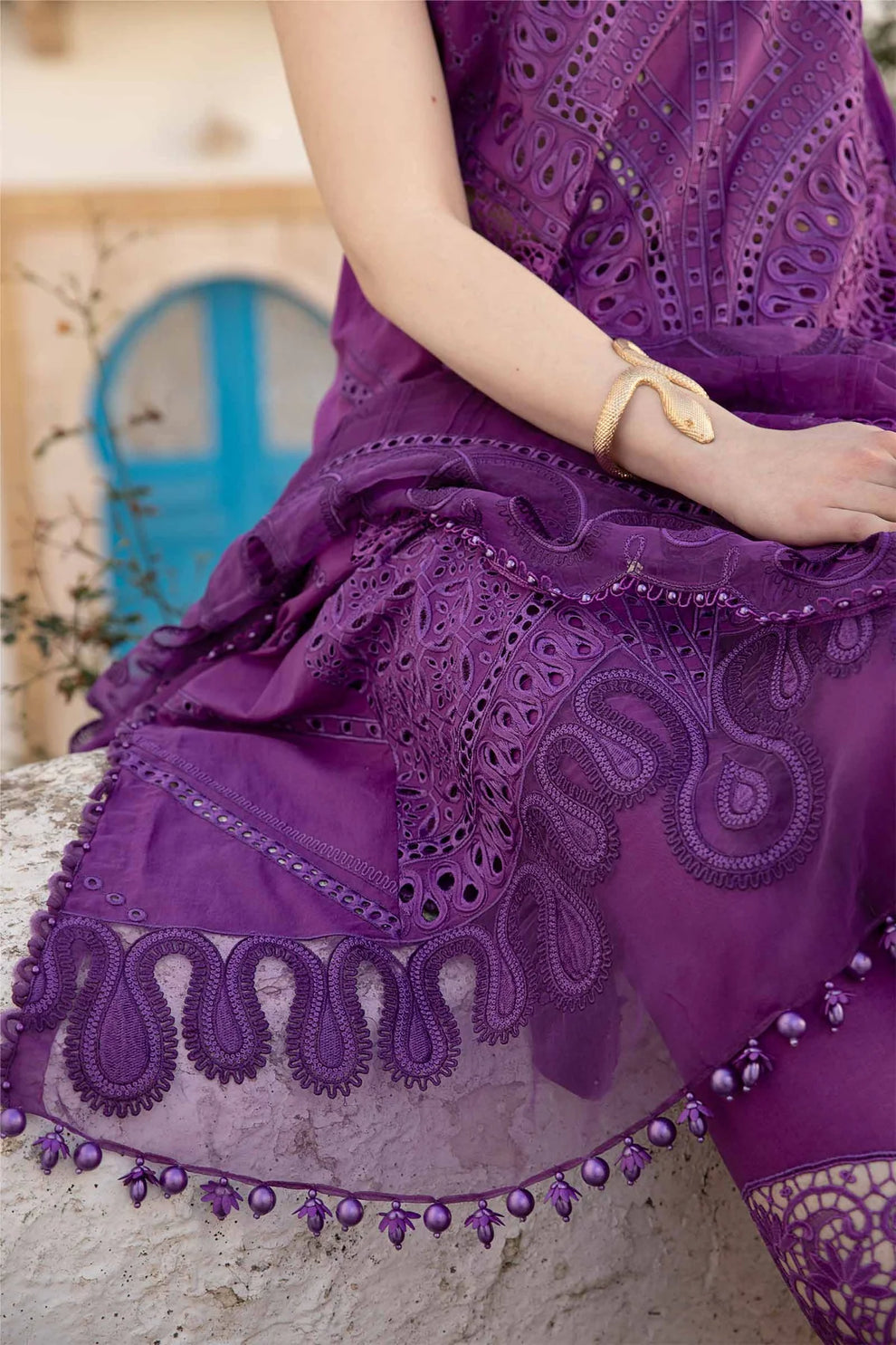 Maria B Unstitched Luxury Lawn D-2402-B
