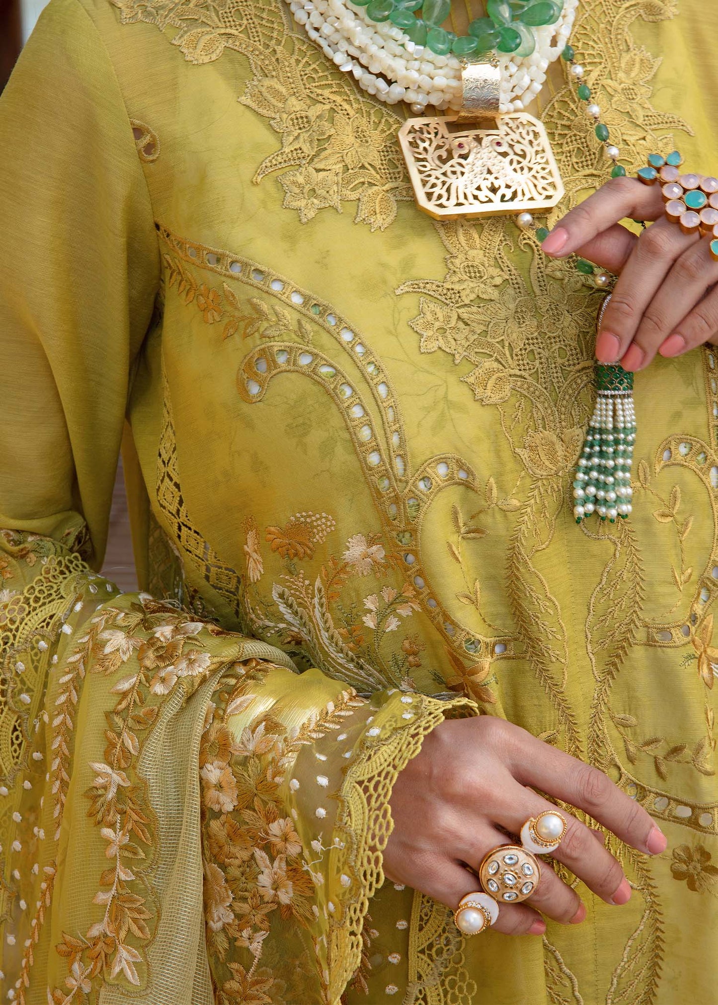 Saira Shakira Embroidered Unstitched 3Pc Suit SAMARA-A Ayla's Atelier
