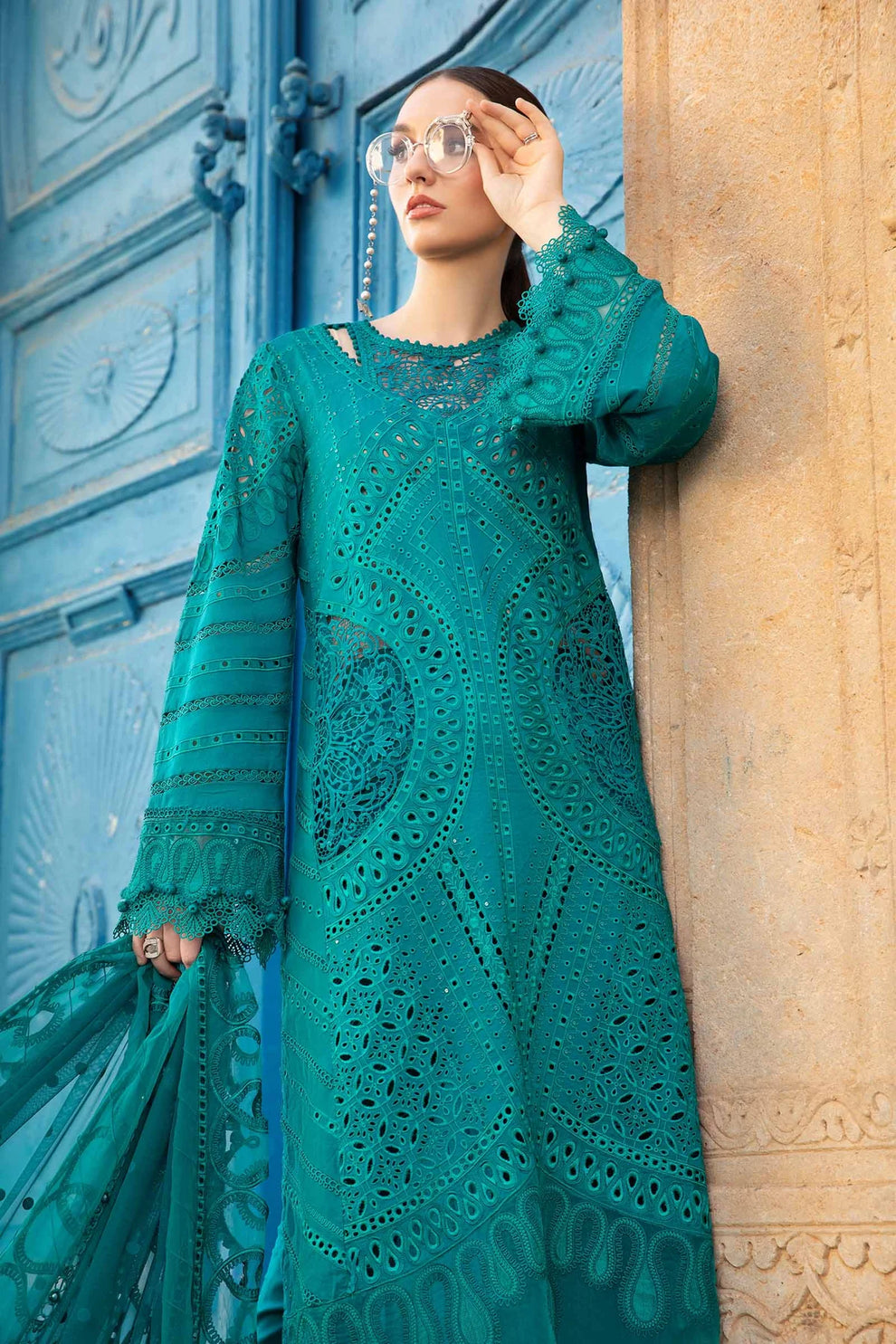 Maria B Unstitched Luxury Lawn D-2402-A