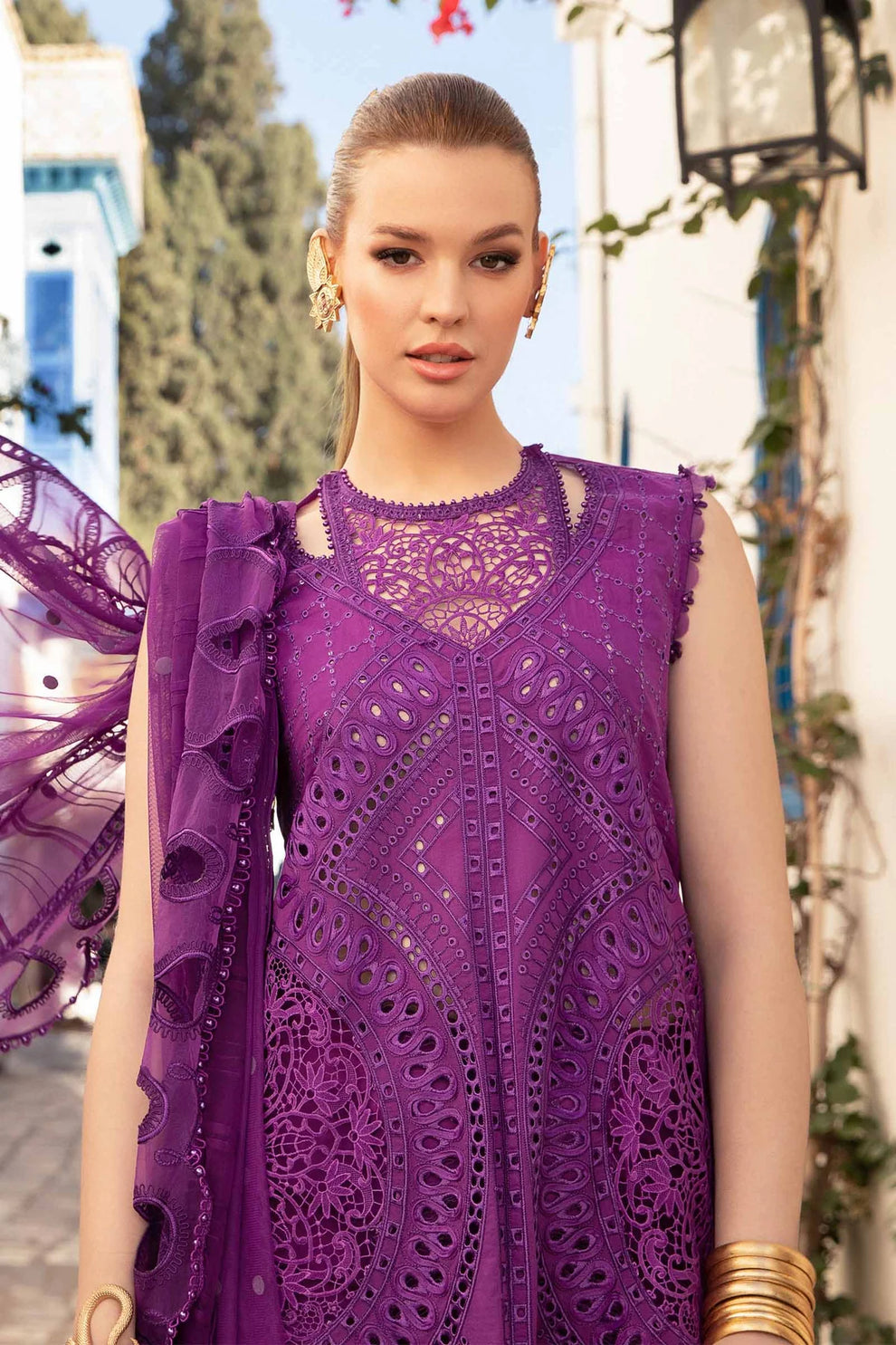 Maria B Unstitched Luxury Lawn D-2402-B