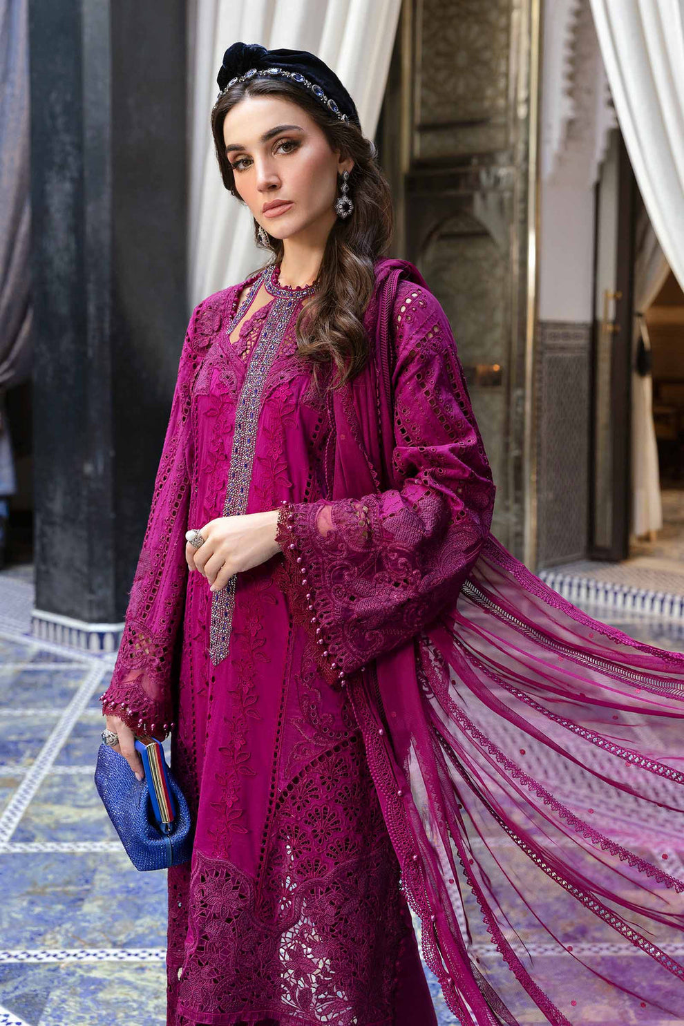Maria.B Luxury Lawn D-2502-B Ayla's Atelier
