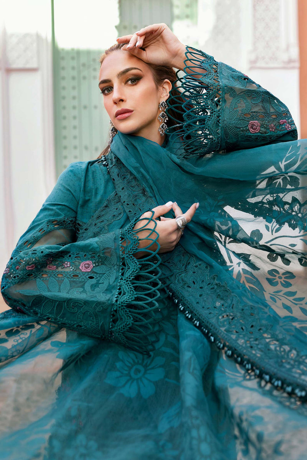 Maria.B Luxury Lawn D-2513-B Ayla's Atelier