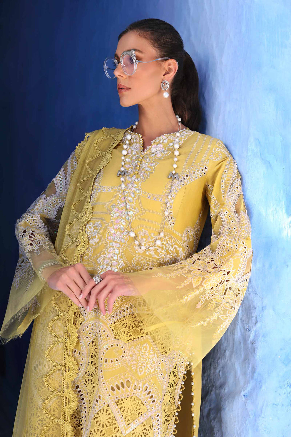 Maria.B Luxury Lawn D-2512-A Ayla's Atelier