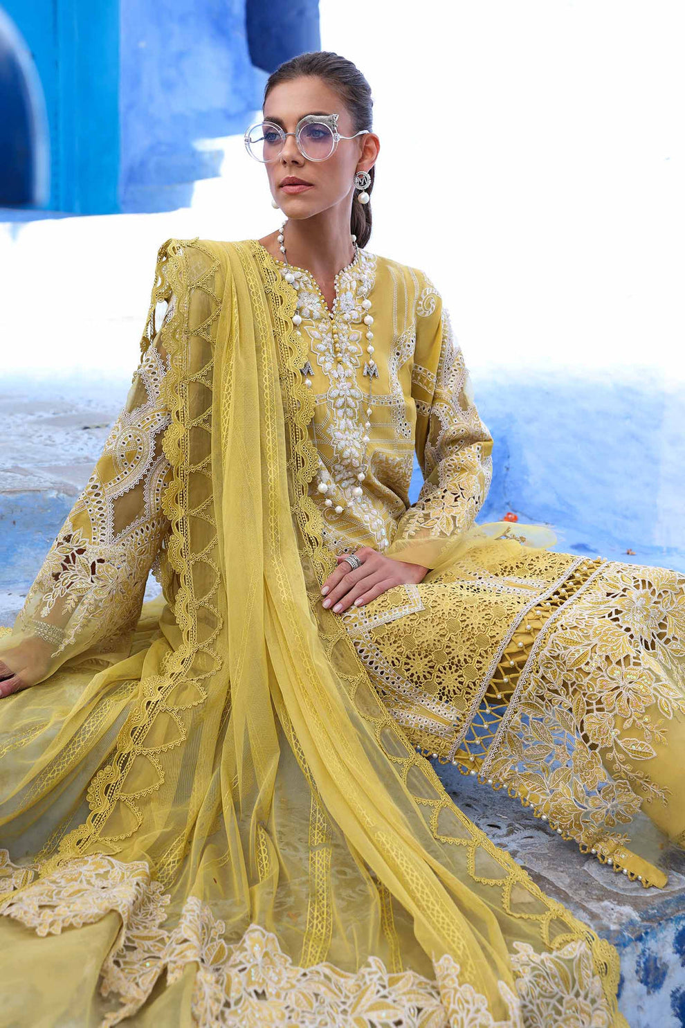 Maria.B Luxury Lawn D-2512-A Ayla's Atelier